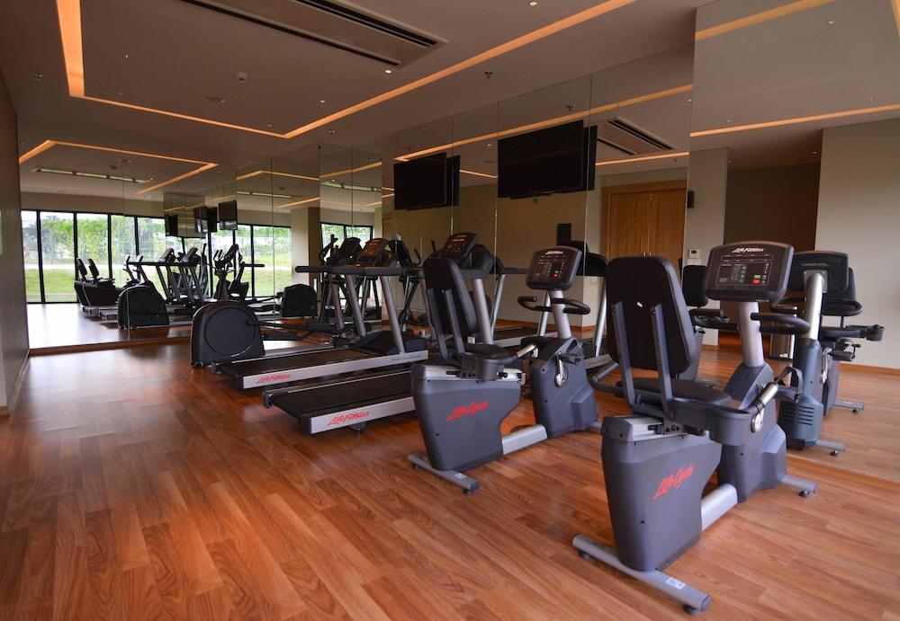 Hotel Santika Premiere Bandara פאלמבאנג מראה חיצוני תמונה