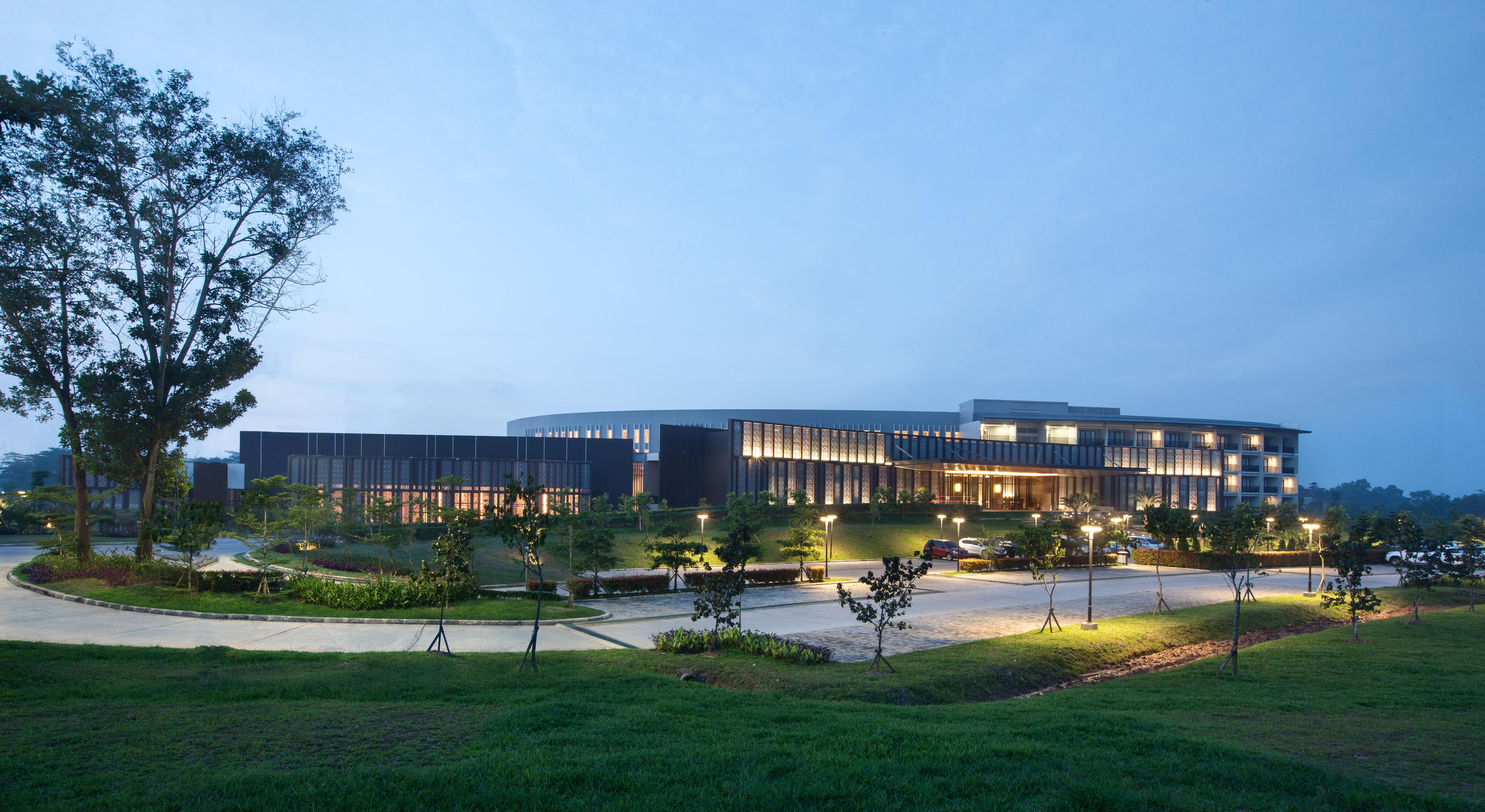 Hotel Santika Premiere Bandara פאלמבאנג מראה חיצוני תמונה
