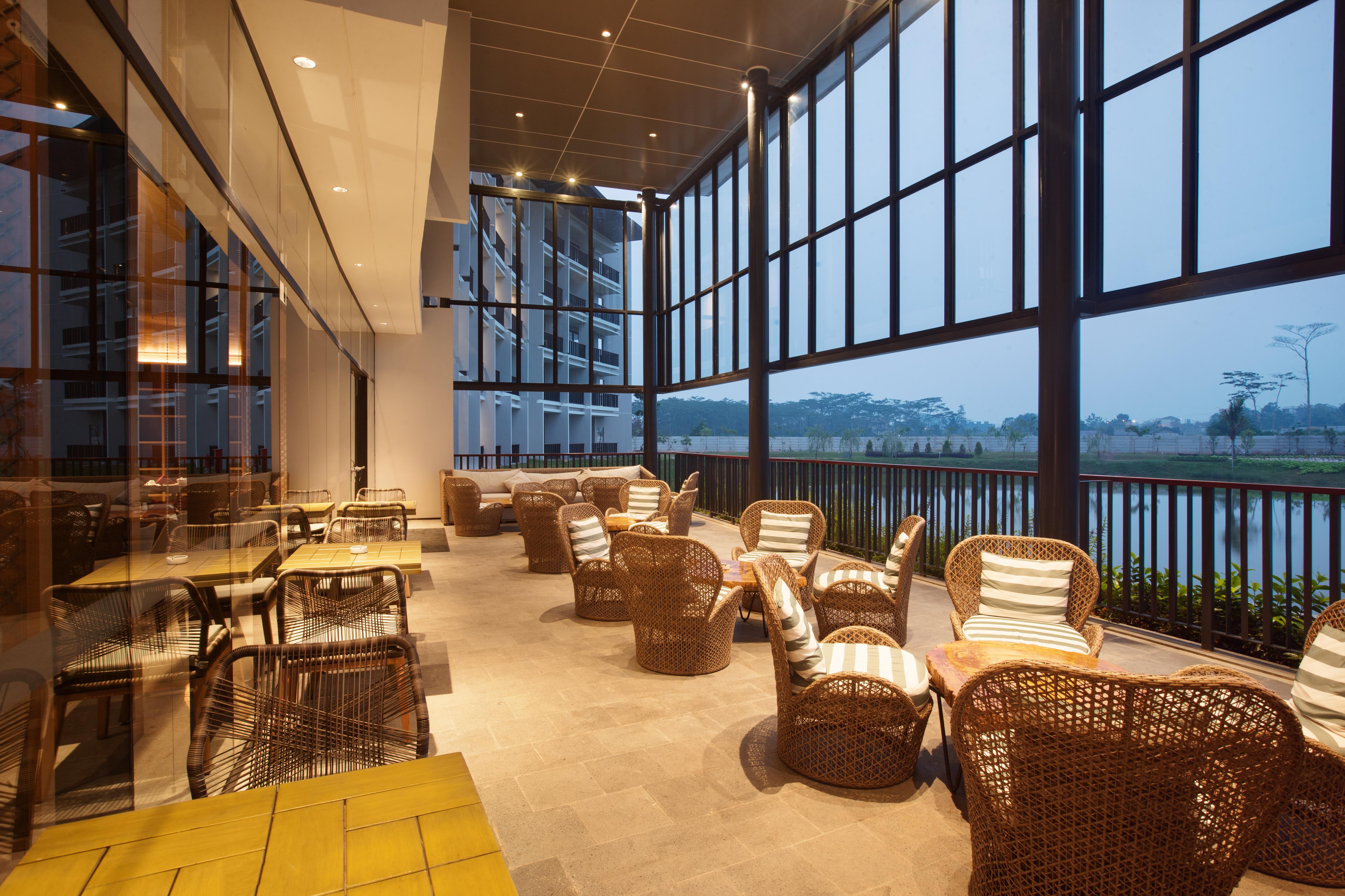 Hotel Santika Premiere Bandara פאלמבאנג מראה חיצוני תמונה