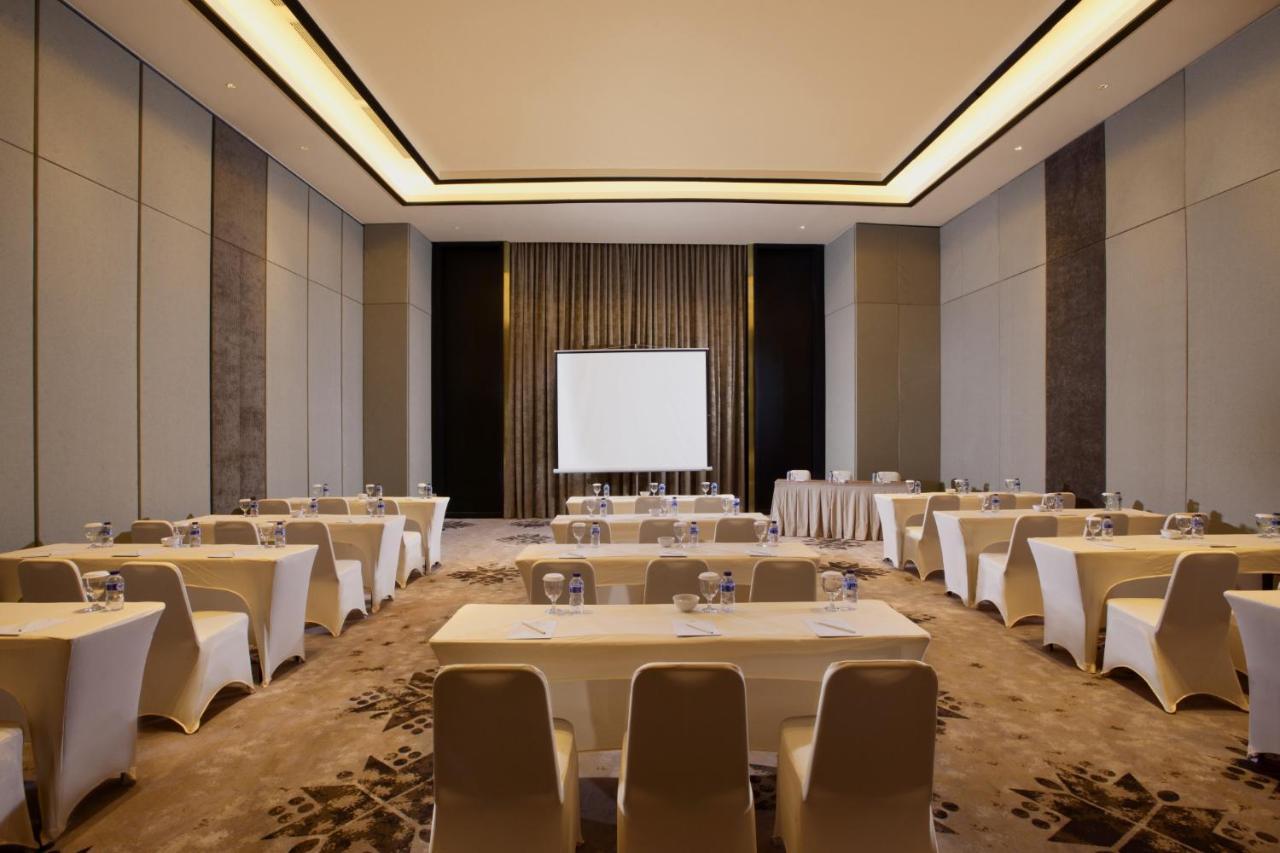 Hotel Santika Premiere Bandara פאלמבאנג מראה חיצוני תמונה